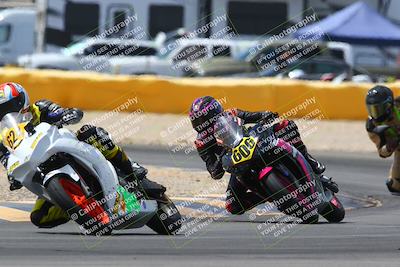 media/Apr-10-2022-SoCal Trackdays (Sun) [[f104b12566]]/Turn 2 (1135am)/